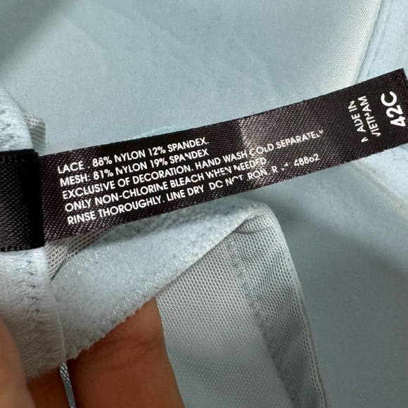 Beautiful Torrid Dusty Blue Lace Underwire Bra - Picture 9 of 10